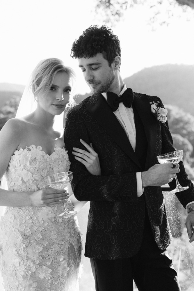 black and white image of bride & groom